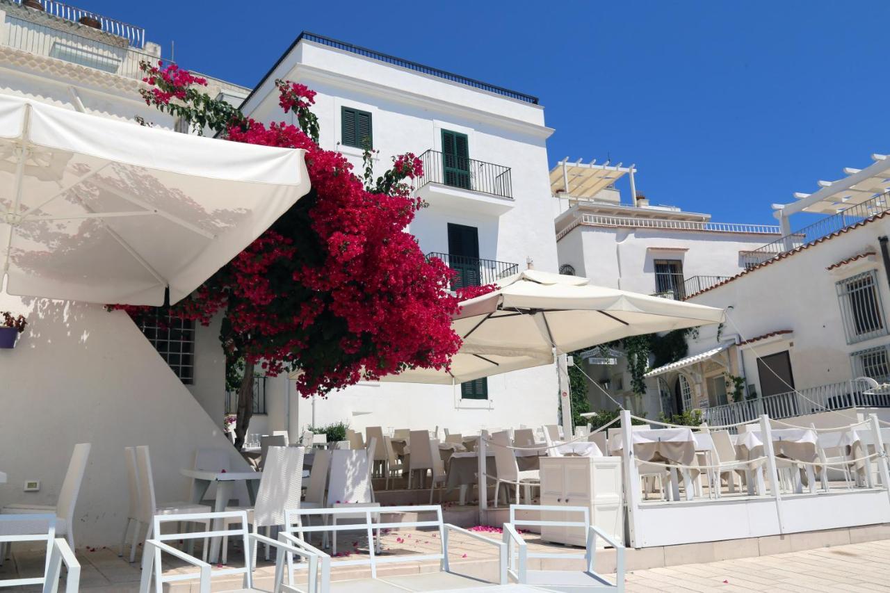 Piazzetta Petrone Apartments + Parking Vieste Exterior foto